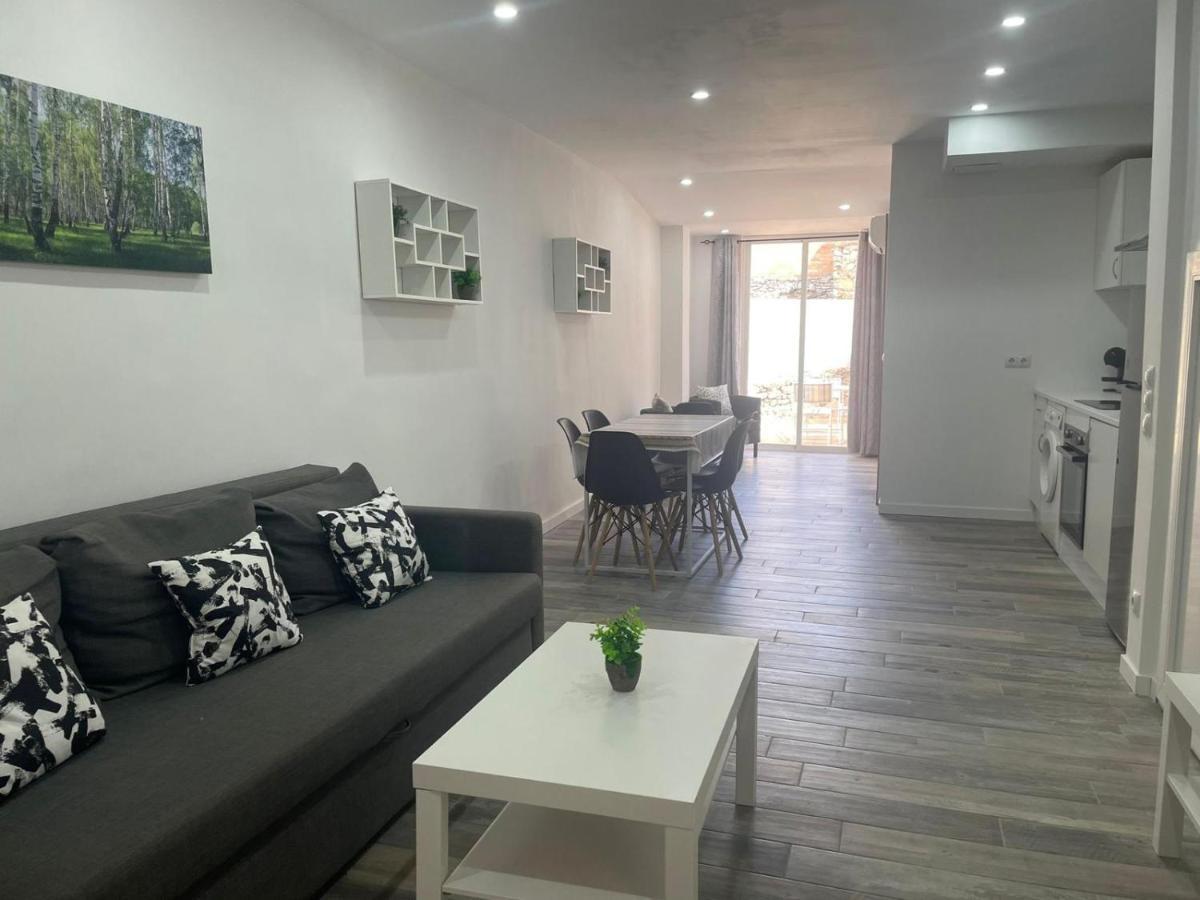 Piso En El Centro Del Vendrell. Alojamiento Entero. Apartment Exterior photo